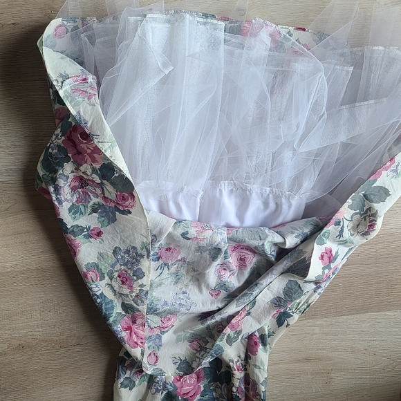 Floral dress sz 0 - Picture 3 of 4